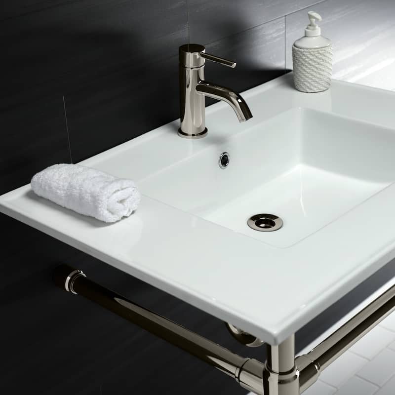 Concord Single-Handle 1-Hole Deck Mount Bathroom Faucet