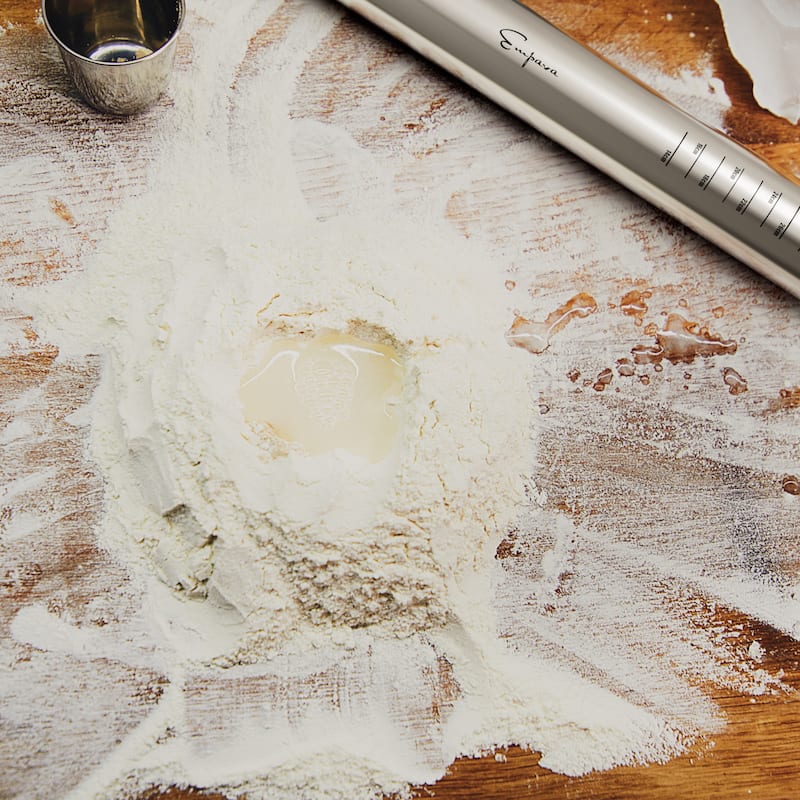 Self-Cooling Stainless Steel Rolling Pin with Flour and Water Container