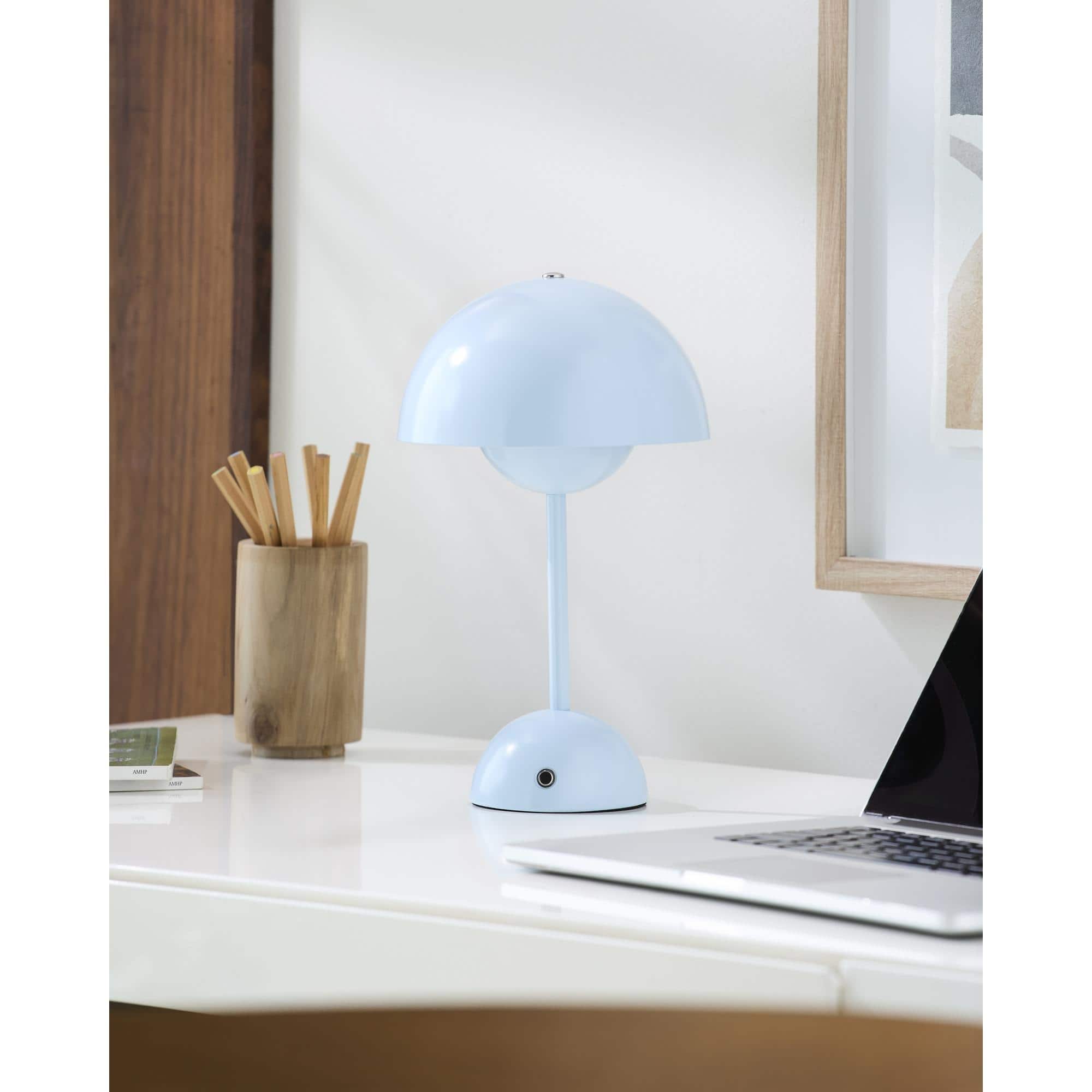 Option Pale Blue