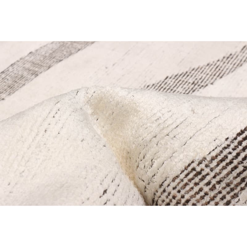 ECARPETGALLERY Hand-knotted Tangier Cream Viscose, Wool Rug - 5'0 x 8'0