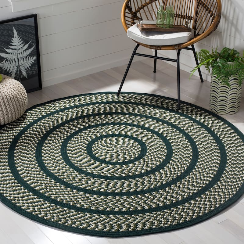 SAFAVIEH, Handmade Braided Jinela Country Rug - 8' Round - Ivory/Dark Green