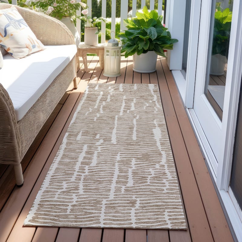 Machine Washable Indoor/ Outdoor Chantille Modern Abstract Rug - Brown - 2'3" x 7'6"