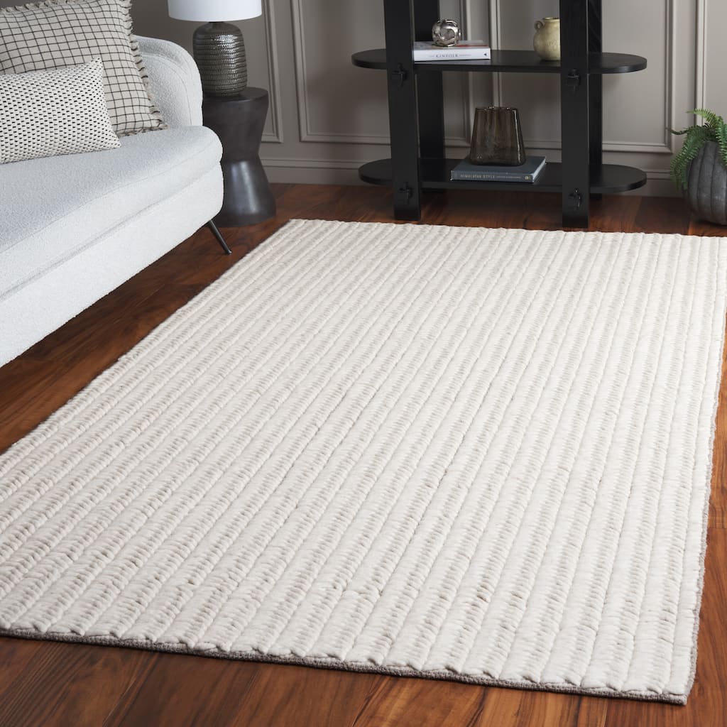 SAFAVIEH Hand-Loomed Natura Liselott Transitional Wool Rug