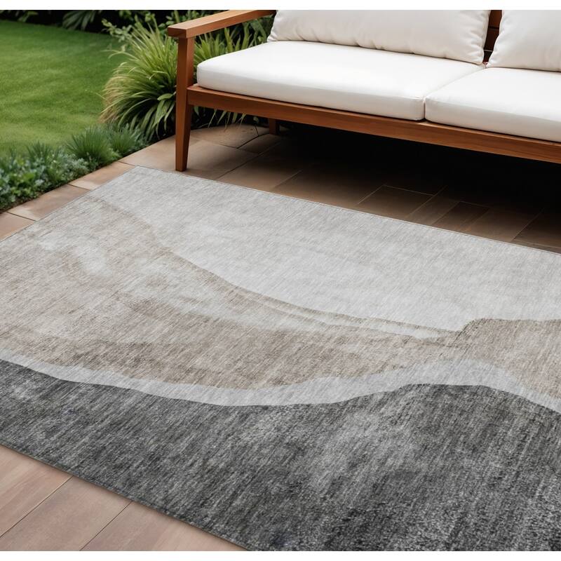 HomeRoots Abstract Transitional Rectangle Outdoor Rug - 8' X 10'