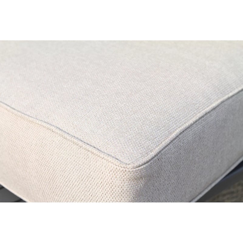 LSI Wicker R/L Sectional With Cushions