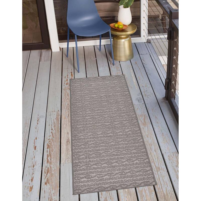 Outdoor Ucul Collection Area Rug - Gray - 2'2"x6'