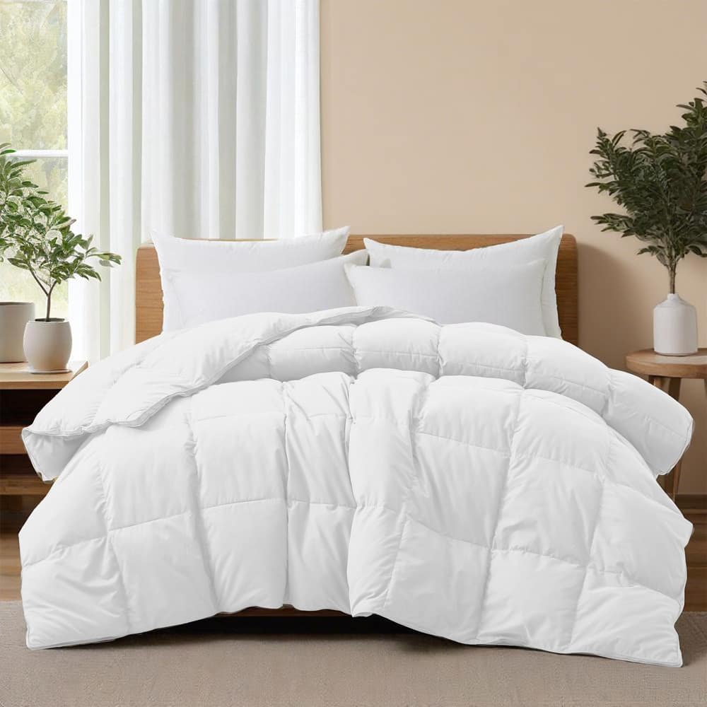 All-Season Medium Weight Feather Down Gusseted Comforter Duvet Insert