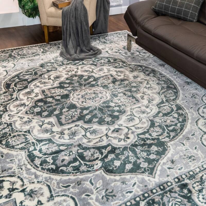 Superior Bodhi Vintage Floral Classic Medallion Indoor Area Rug or Runner