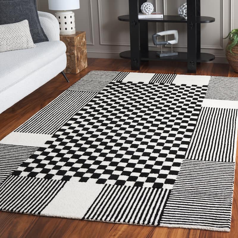 SAFAVIEH Handmade Genre Kiek Checkered Wool Rug - 8' x 10' - Black/Ivory