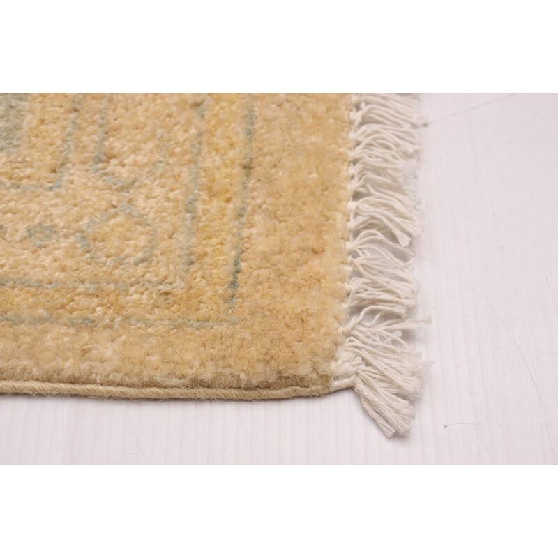 ECARPETGALLERY Hand-knotted Peshawar Oushak Ivory Wool Rug - 5'0 x 7'10