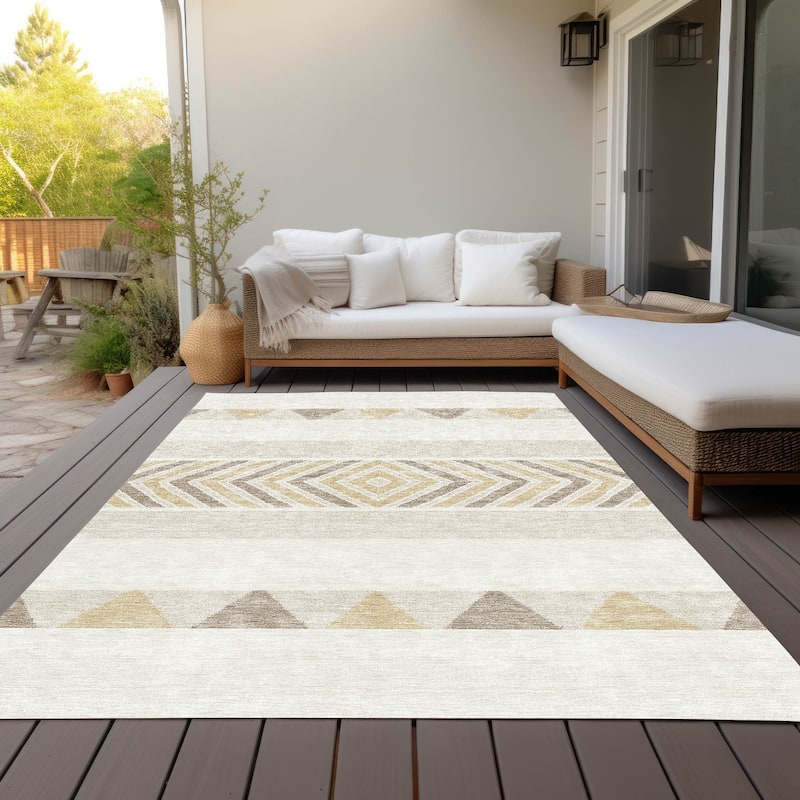 Machine Washable Indoor/ Outdoor Global Boho Chantille Rug - Ivory - 3' x 5'
