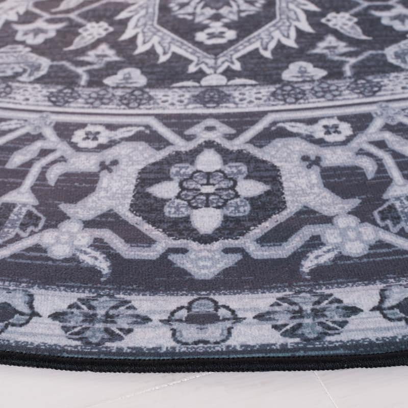SAFAVIEH Tucson Machine Washable Slip Resistant Emmie Traditional Rug