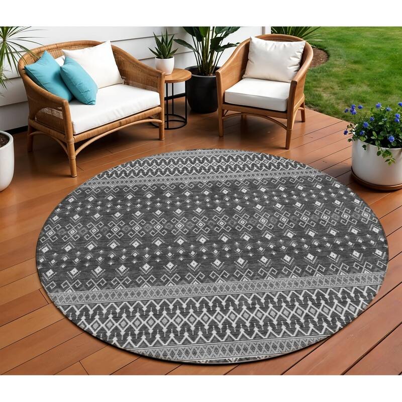 HomeRoots Tribal Transitional Rectangle Outdoor Rug - 8' Round
