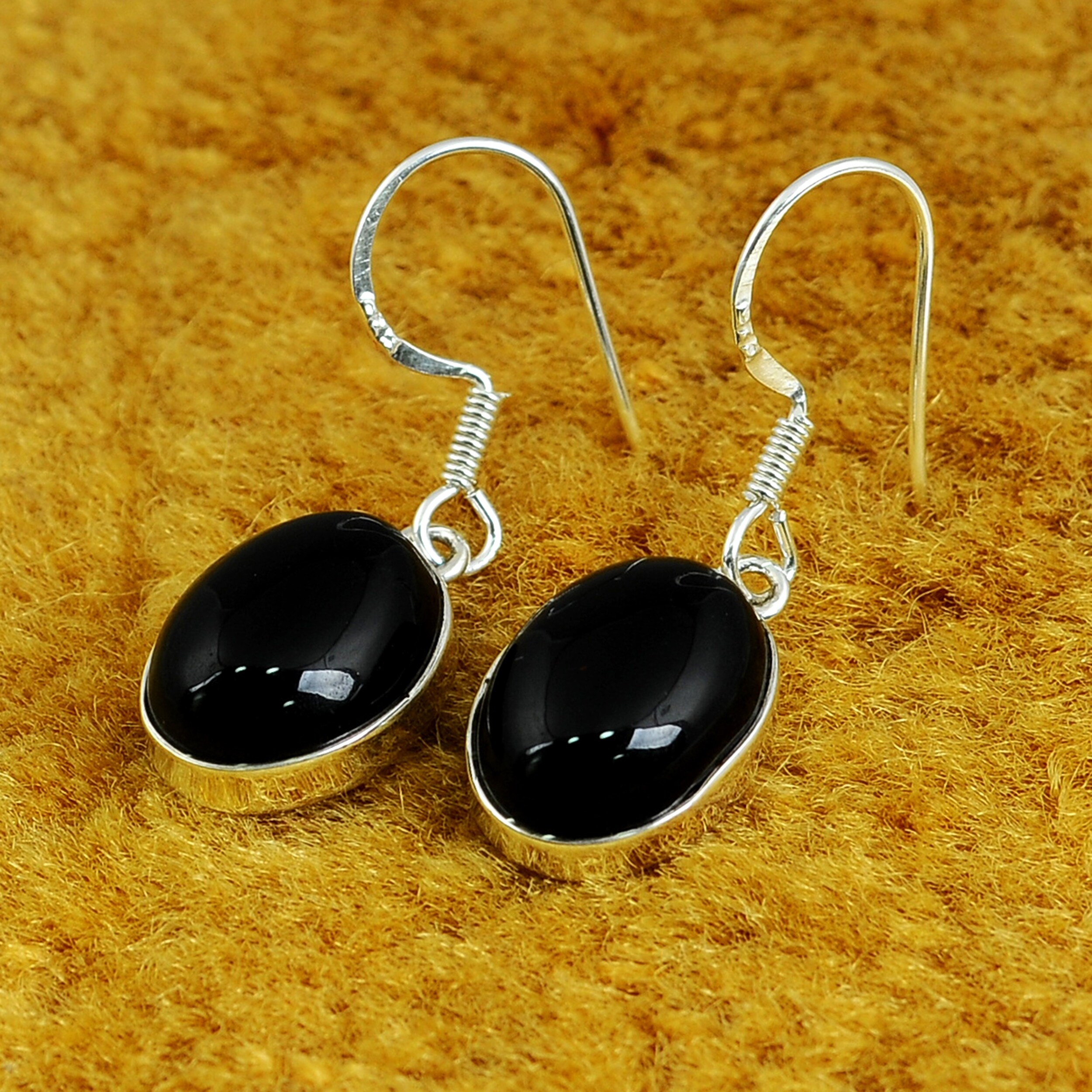 Shop Onyx Sterling Silver Oval Dangle Earrings By Orchid Jewelry Overstock 29194763