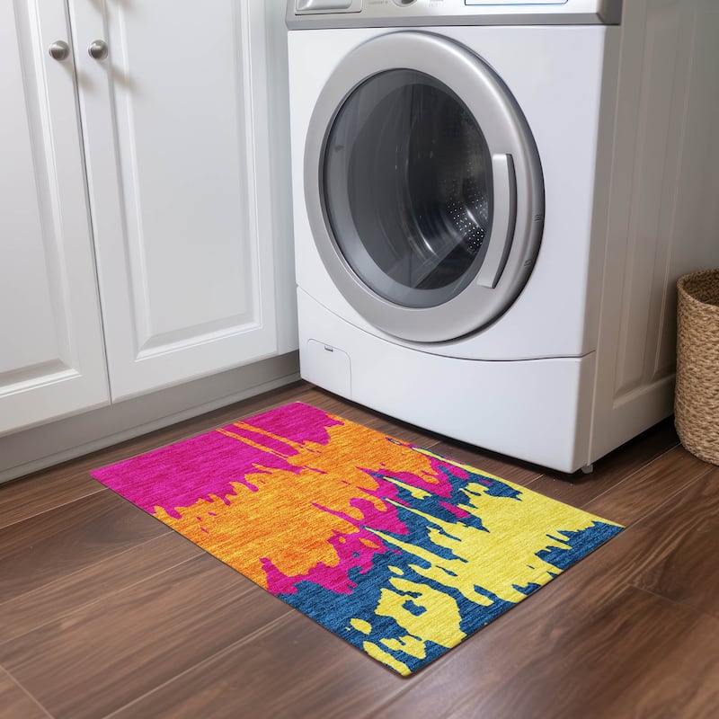 Machine Washable Indoor/ Outdoor Modern Abstract Chantille Rug