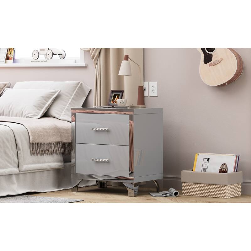 High Gloss Mirrored Nightstand with 2 Drawers,Modern End Table with Drawers,Mirrored High Gloss Wood Nightstand Metal Handle