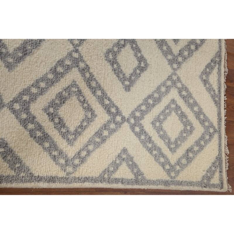 Hand Knotted Oriental 100% Wool Carpet Modern Geometric Beige & Ivories Moroccan Area Rug - 7' 8'' X 5' 3''