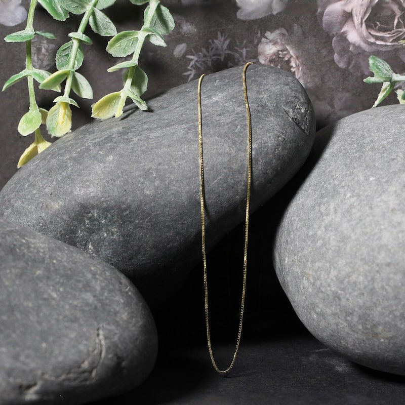 MayaMila 10k Yellow Gold Classic Box Chain 0.6mm
