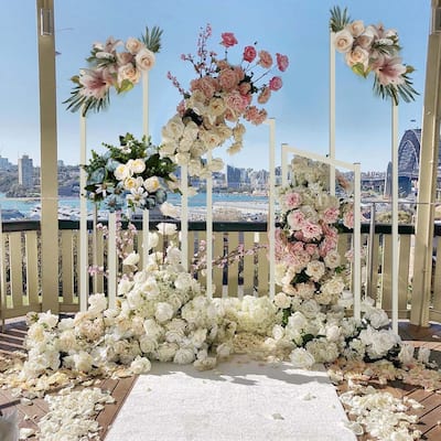 Geometric Bevel Wedding Arch Stand