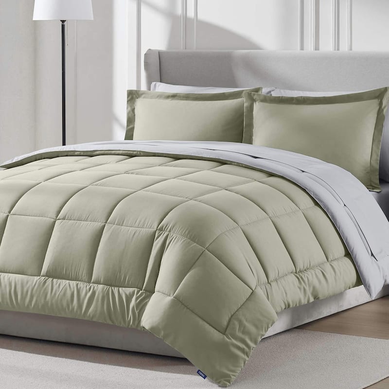 Emperyan Reversible Comforter Set Bed in a Bag with Cooling Pillow - Queen/Light Sage - Queen
