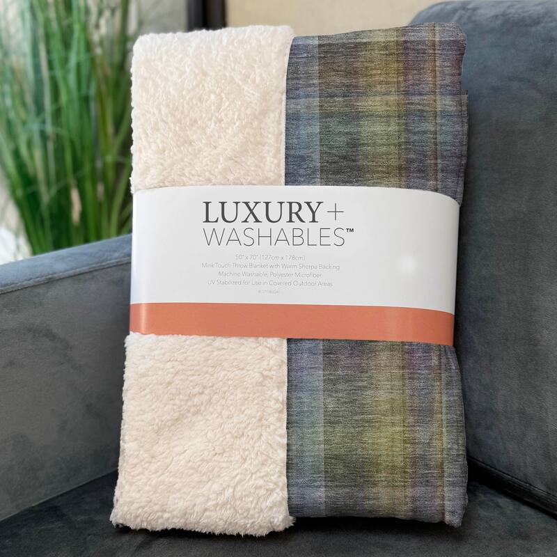 Premium Machine Washable Modern Plaid Sherpa Throw Blanket