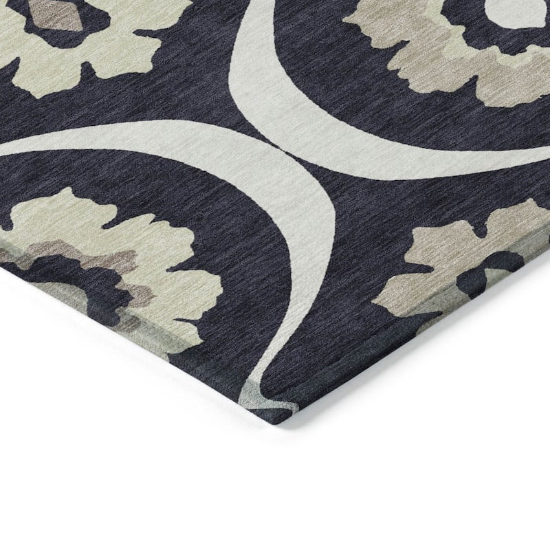HomeRoots Medallion Transitional Rectangle Outdoor Rug