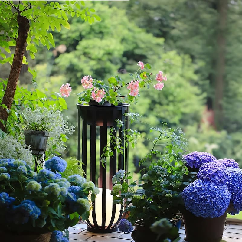 Solar Outdoor LED Floor Lamp with Plant Stand