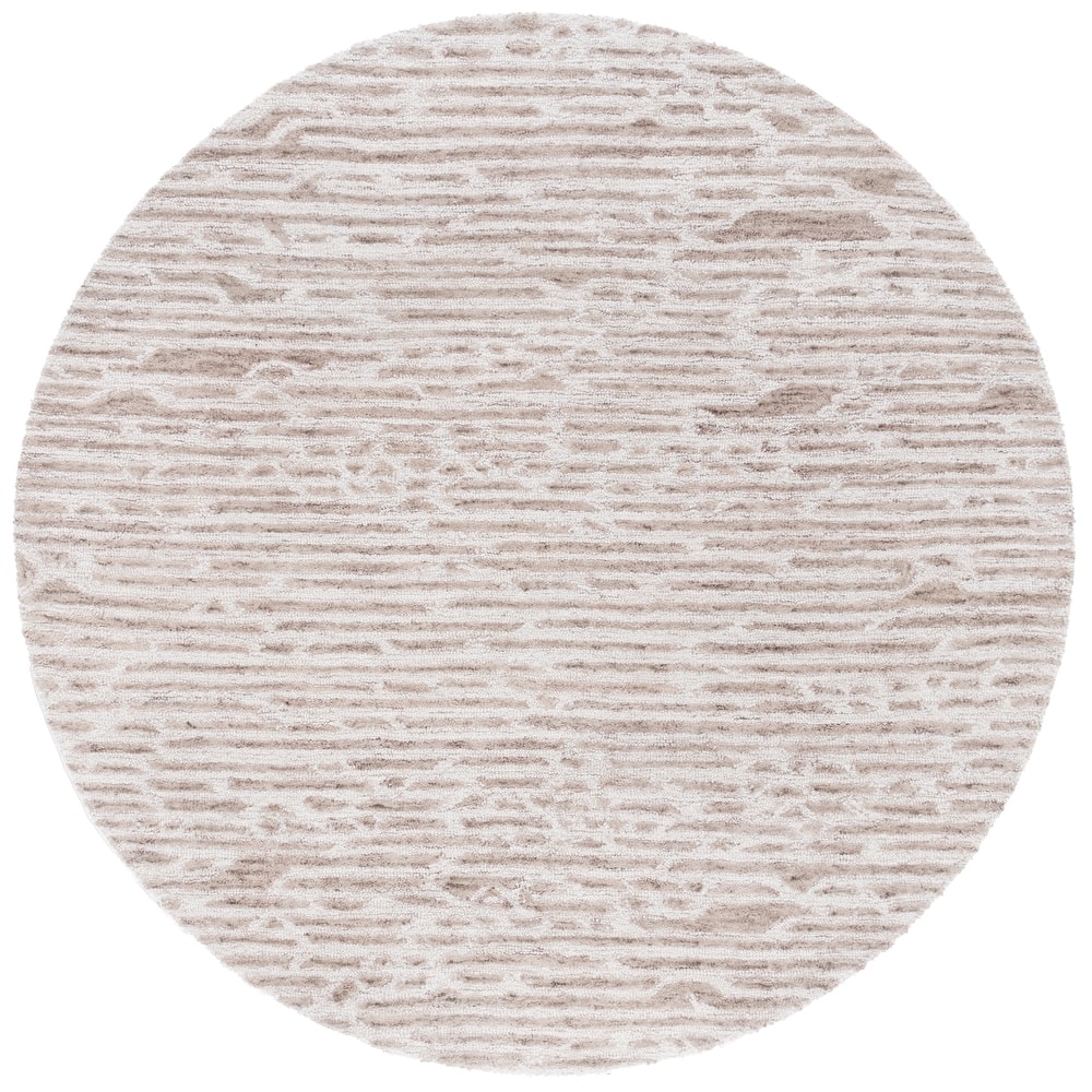 SAFAVIEH Handmade Ebony Nexhmije Wool Rug