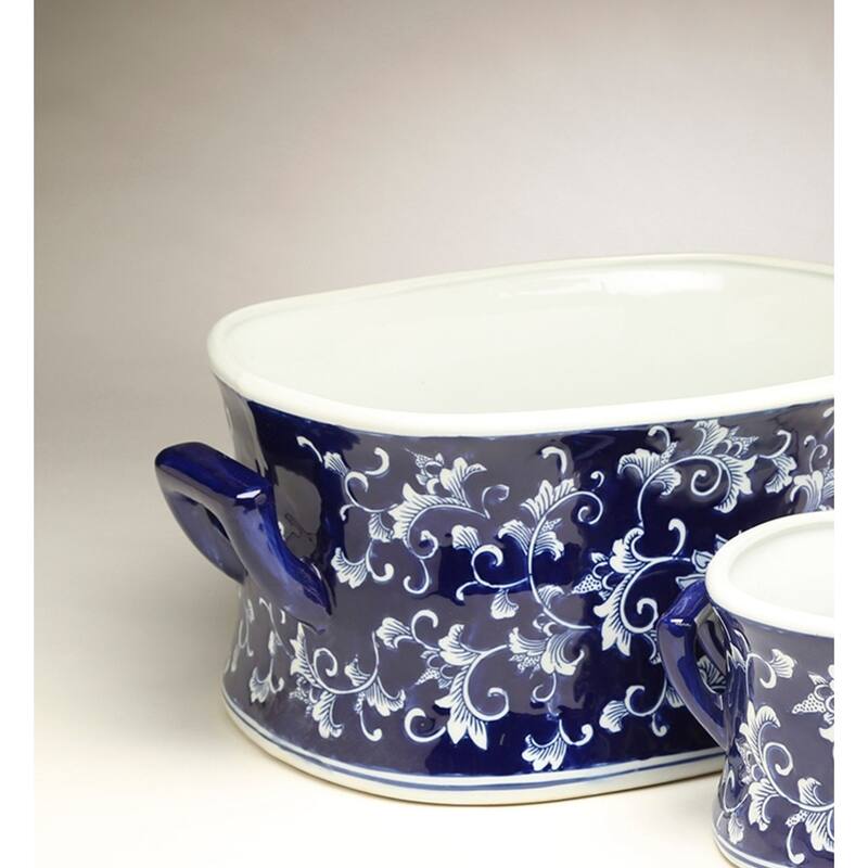 Aa Importing 59941 Set Of 2 Blue & White Foot Baths - 5.75 X 12 X 8.25 inches