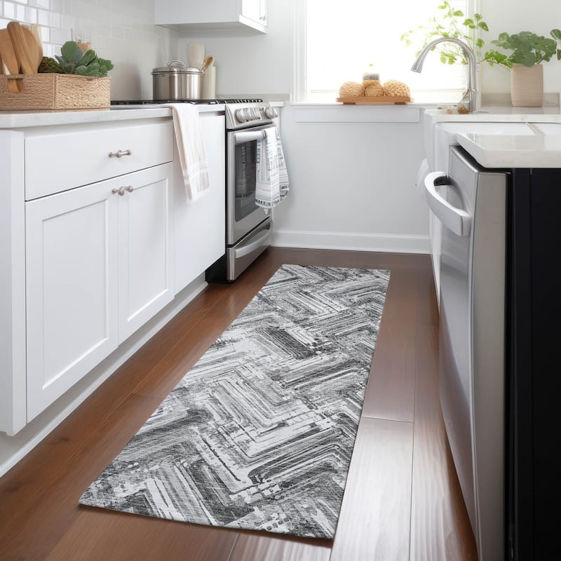 Machine Washable Indoor/ Outdoor Chantille Modern Chevron Rug - Gray - 2'3" x 7'6"
