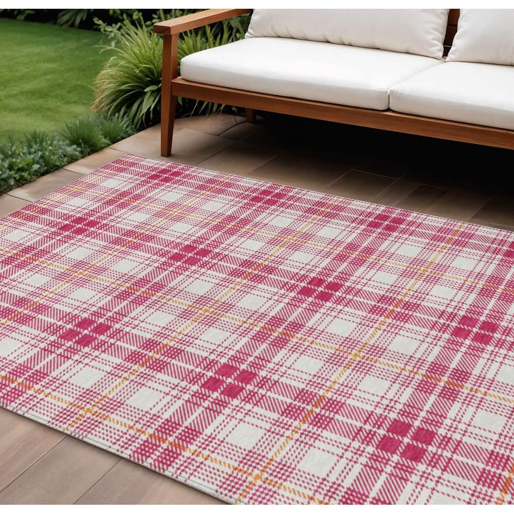 HomeRoots Plaid Transitional Rectangle Outdoor Rug