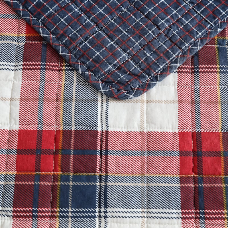 Nautica Rosedale Cotton Reversible Red Quilt Set
