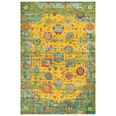 Ennoki Hand-knotted Wool Accent Rug - 2' x 3'