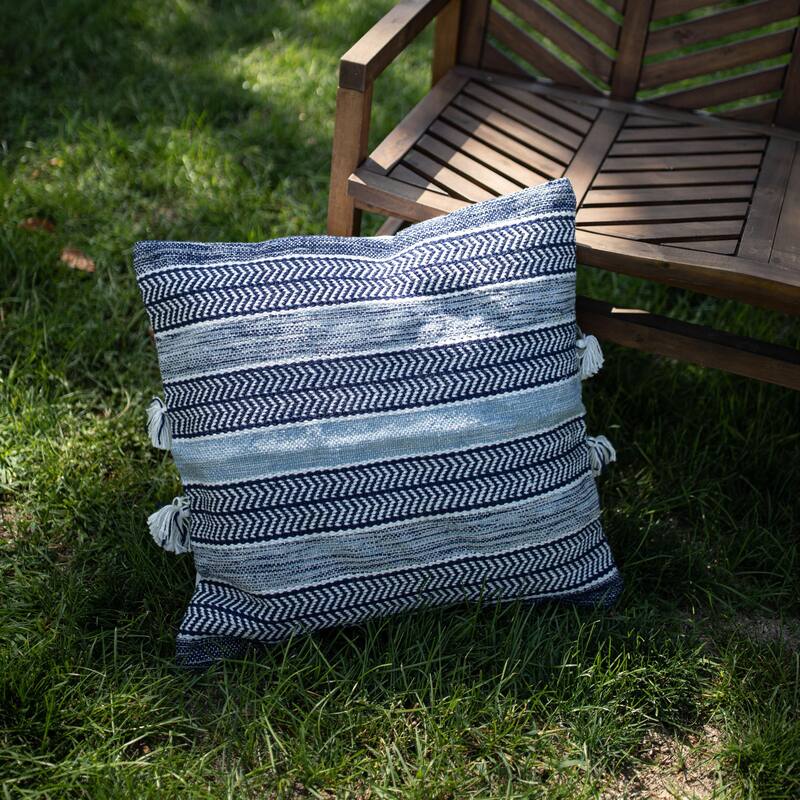 Foreside Home & Garden 24x24" Woven Blue Polyester w/Poly Fill Pillow - 24X24