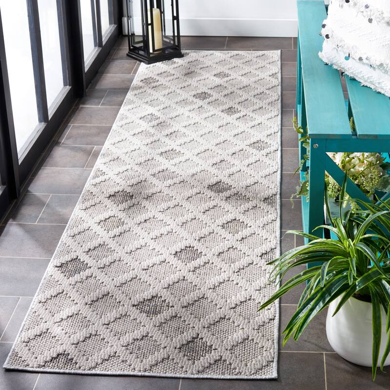 SAFAVIEH Global Hilde Trellis Rug