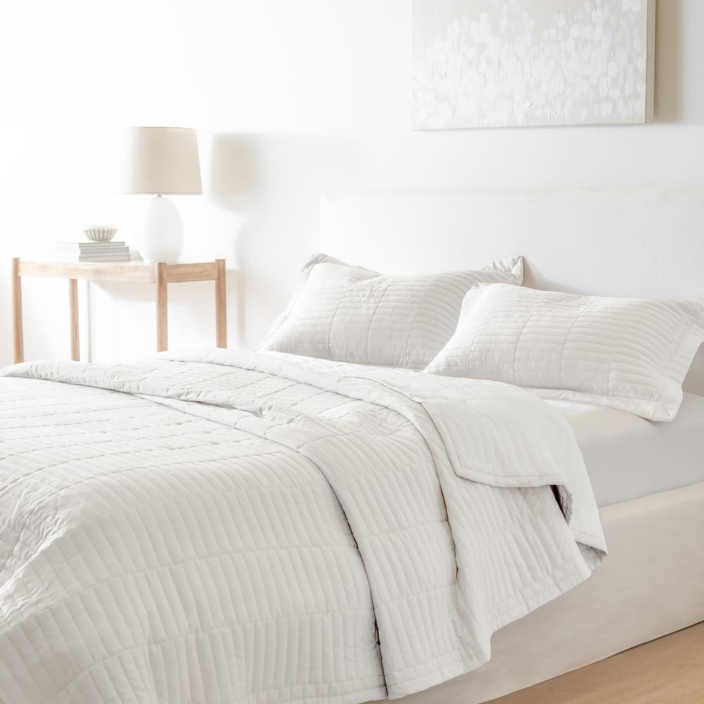 Jennifer Adams Codora 3pc. Wrinkle-Resistant Reversible Coverlet Set