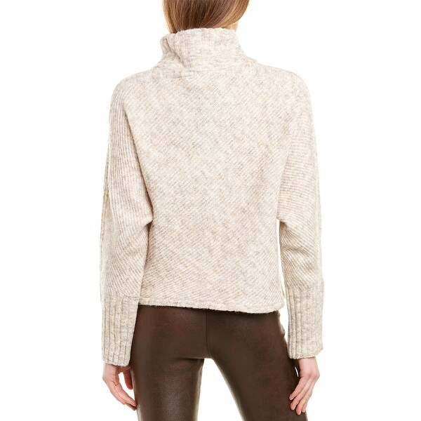 max studio sweater