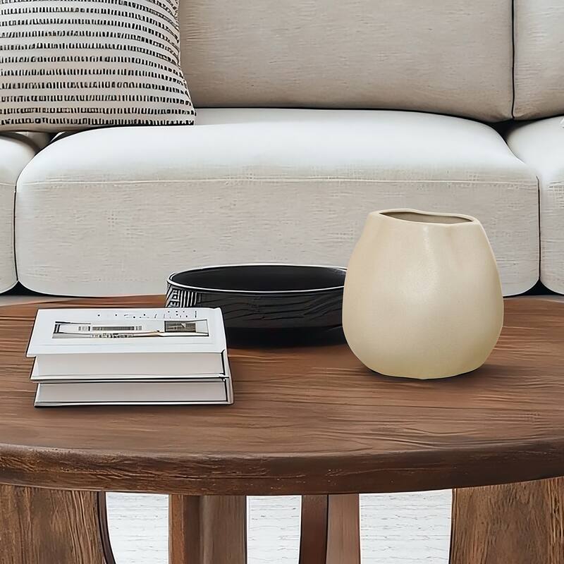 Ivory Ceramic Modern Round Vase (Single)