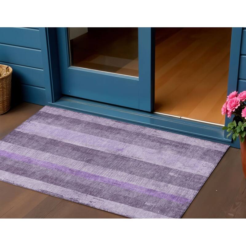 HomeRoots Striped Transitional Rectangle Outdoor Rug - 3' x 5'