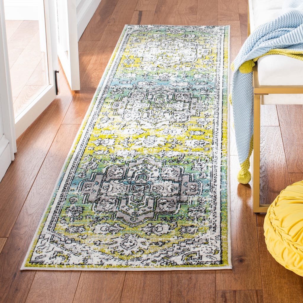 SAFAVIEH Skyler Rillie Boho Medallion Watercolor Rug