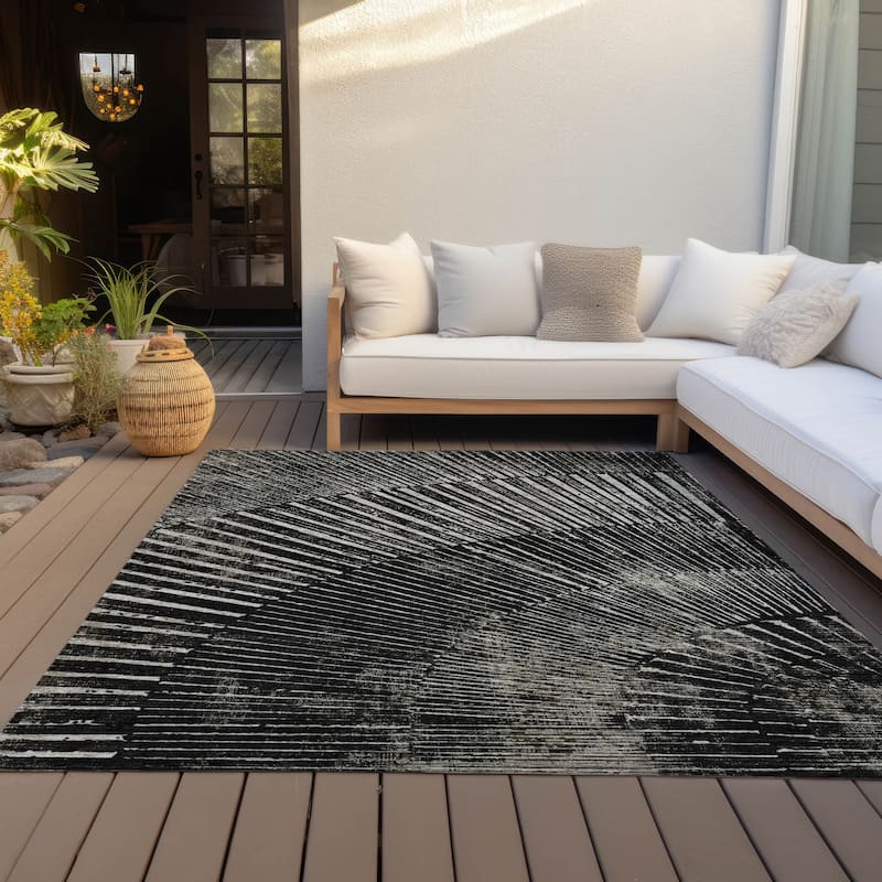 Machine Washable Indoor/ Outdoor Modern Fan Chantille ARug