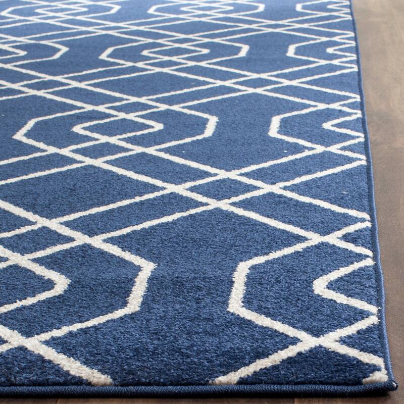 SAFAVIEH Amherst Aureliane Modern Rug