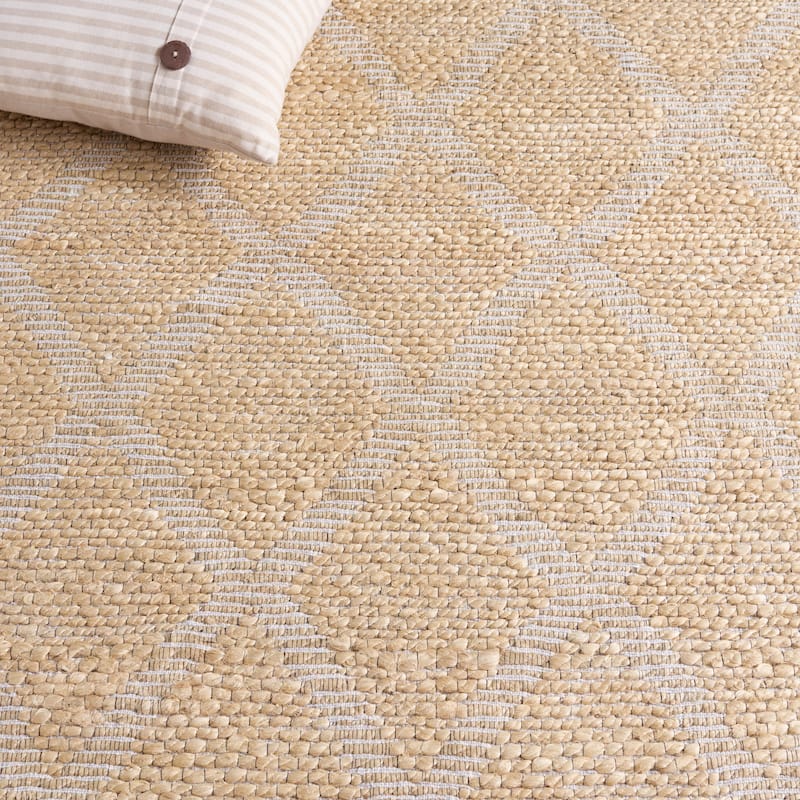 SAFAVIEH Handmade Natural Fiber Lorina Jute Rug