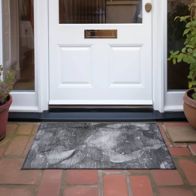 Machine Washable Indoor/ Outdoor Abstract Chantille Rug