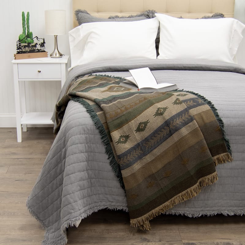 Donna Sharp Matelasse Throw Blanket