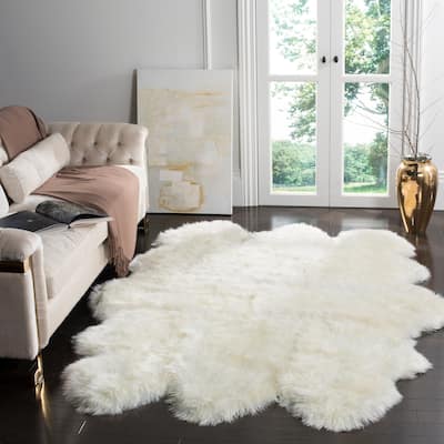 SAFAVIEH Handmade Natural Sheepskin Leanca 3.4-inch Thick Rug