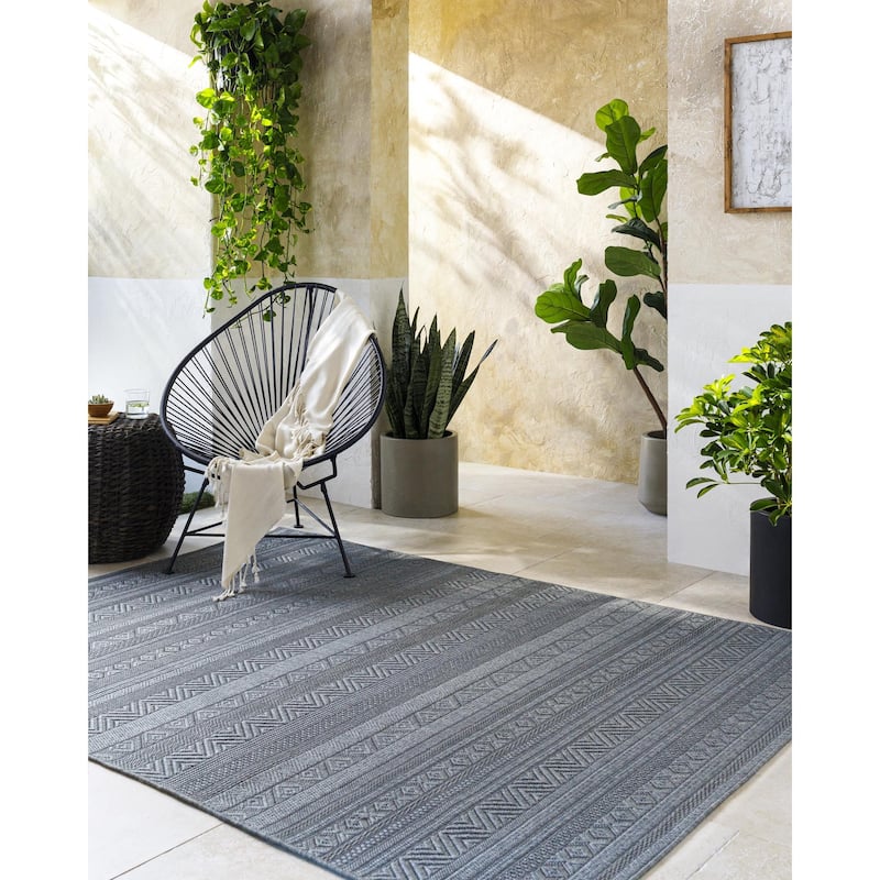 Livabliss Sandra Global Outdoor Area Rug - Black - 5'3" x 7'
