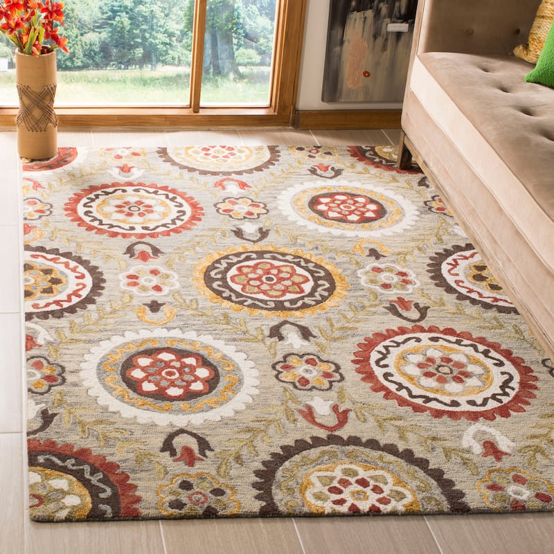SAFAVIEH Handmade Suzani Bianca Boho Tribal Wool Rug - 8' x 10' - Grey/Multi