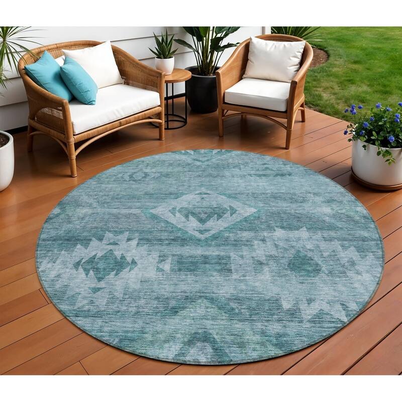 HomeRoots Southwestern Transitional Rectangle Outdoor Rug - 8' Round