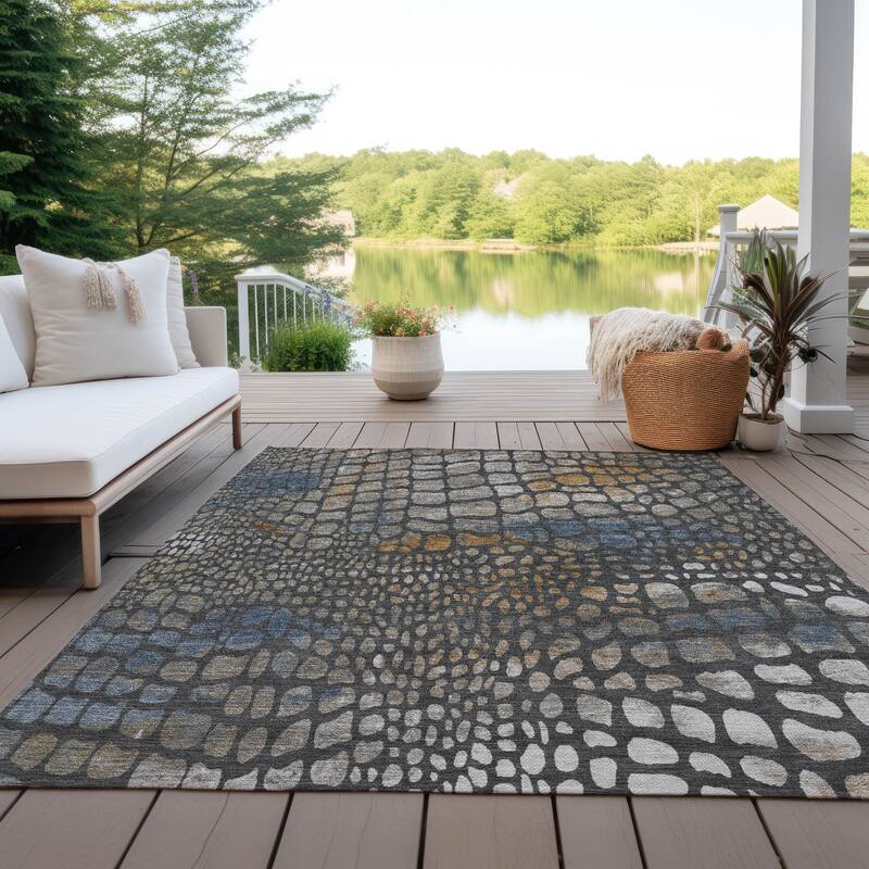 Machine Washable Indoor/ Outdoor Modern Cobble Chantille Rug